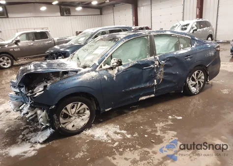 2021 Subaru Legacy Premium z USA, uszkodzony, nr VIN 4S3BWAD64M3014287